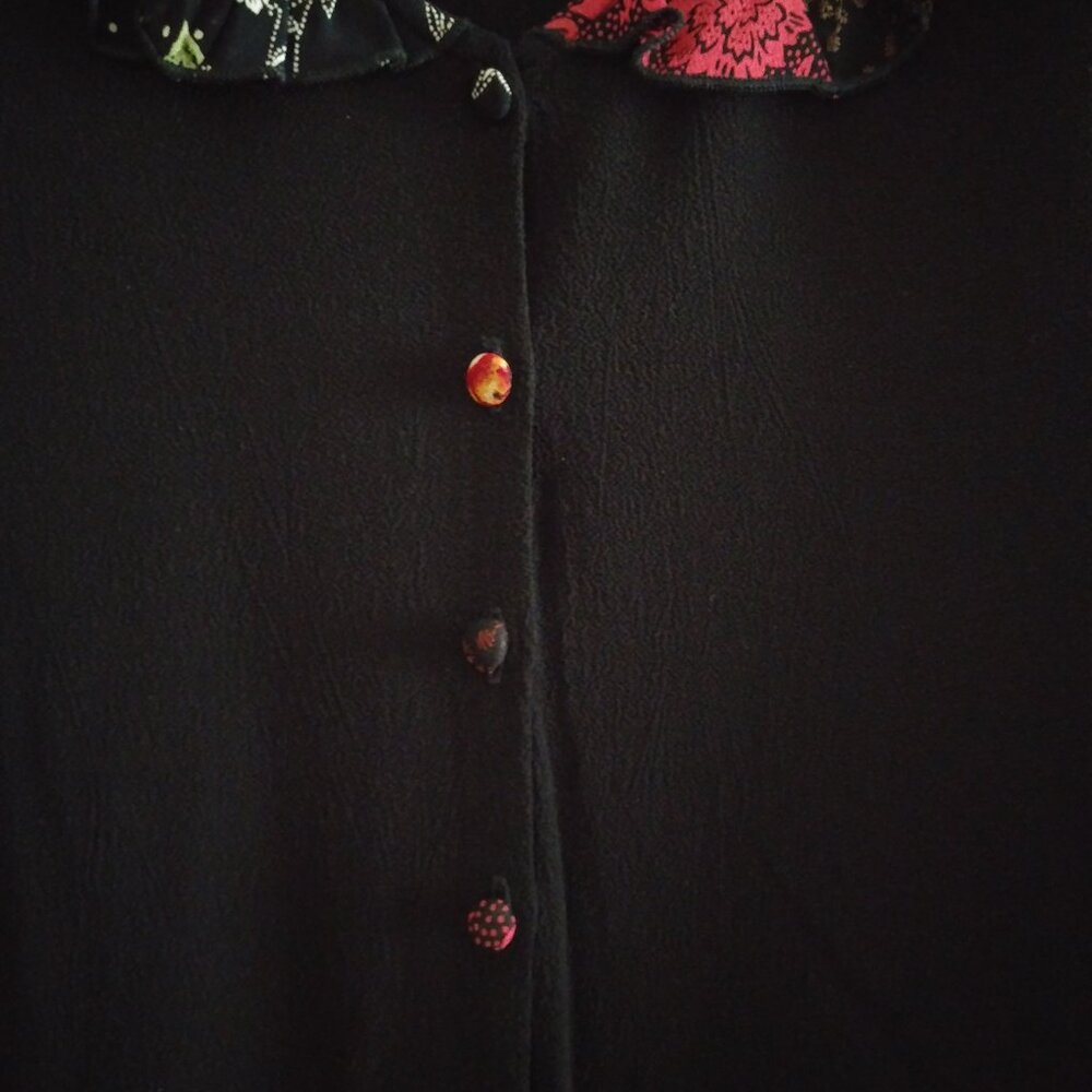 Self & Contrast Button Flouncy Rayon Blouse - Picture 3 of 11